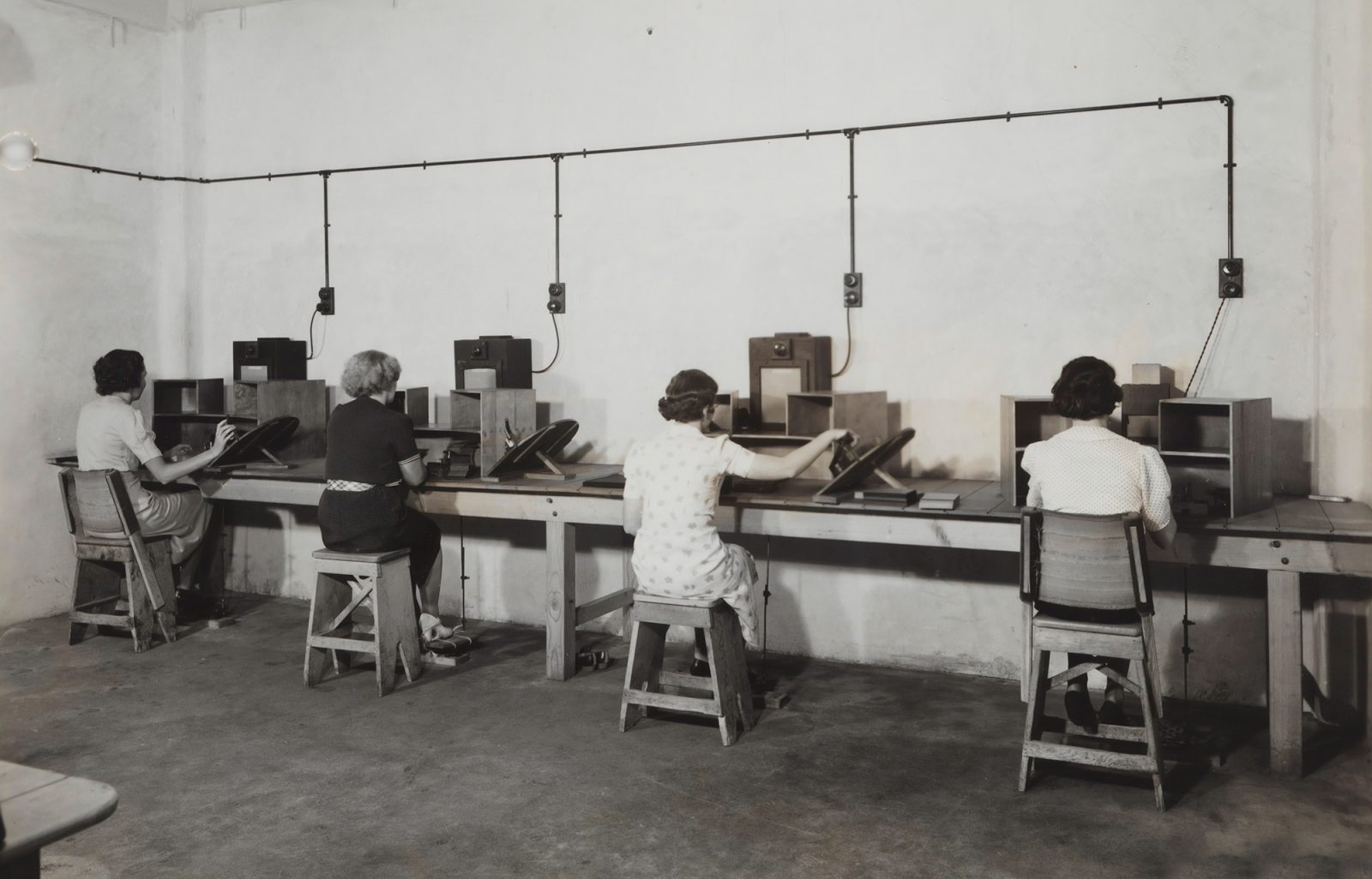 vintage newsroom women 1